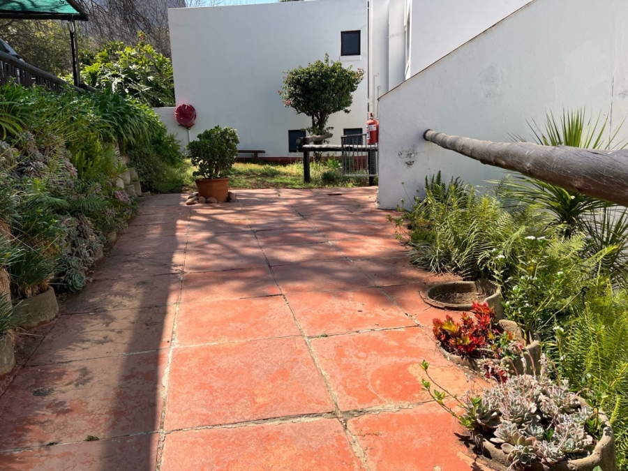 To Let 1 Bedroom Property for Rent in Kosmos North West